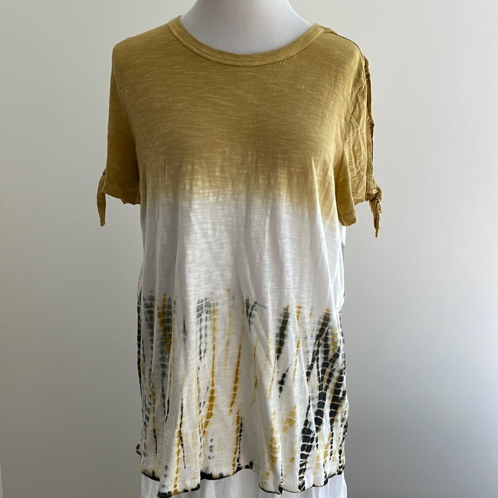 NWT tie-dye T-shirt with openings on sleeves and ties by Sonoma women’s large